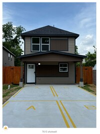 Building Photo - ?Your Houston Gem: 3 Beds, 2.5 Baths, Carport ?