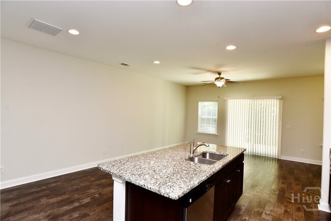 Building Photo - 411 Ferguson Ln