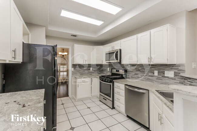 Building Photo - 1008 Micarta Dr