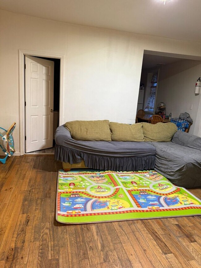 Building Photo - Beautiful 4 Bedroom House in Asbury Park!