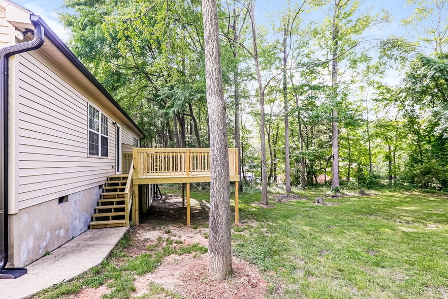 Building Photo - 703 Selma Burke Ln