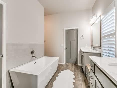 Building Photo - 18704 Neri Dr