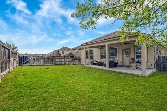 Building Photo - 12515 Ponder Ranch