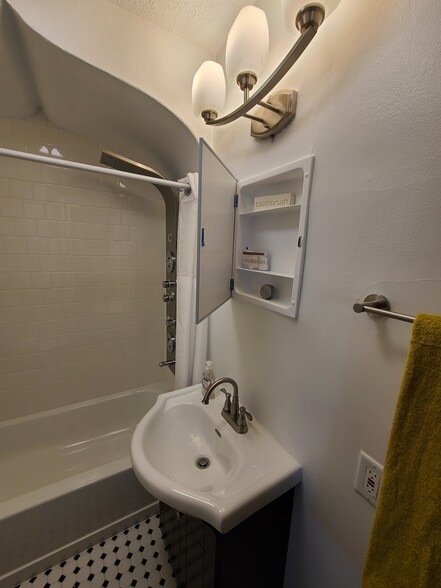 Bathroom - 417 S Spencer Ave