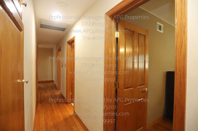 Building Photo - 11441 Park Ln