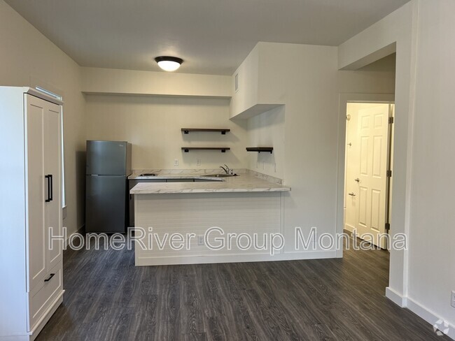 Building Photo - 508 S 3rd St W