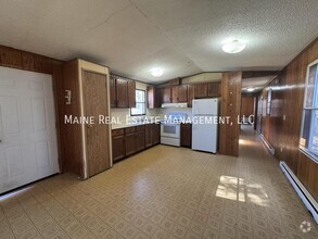 Building Photo - 21 Morton Ave