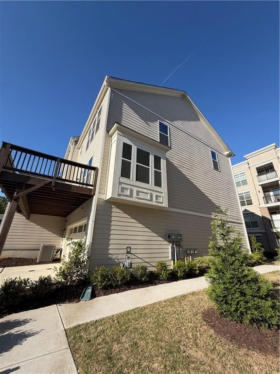 Building Photo - 361 Watson Ave