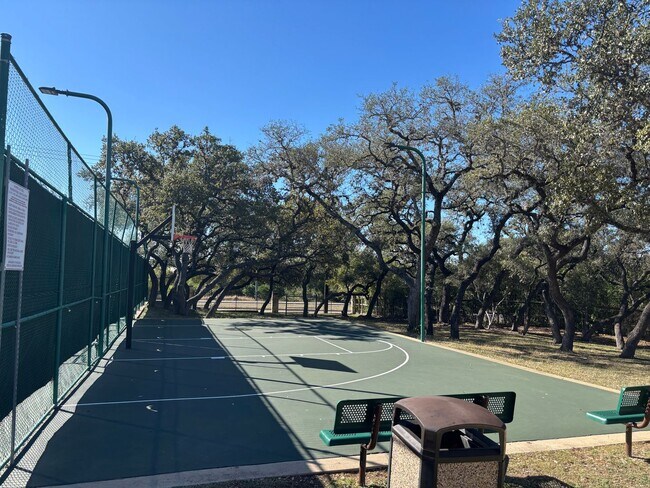 Building Photo - 4-Bed Home in Gated Community with Amenities