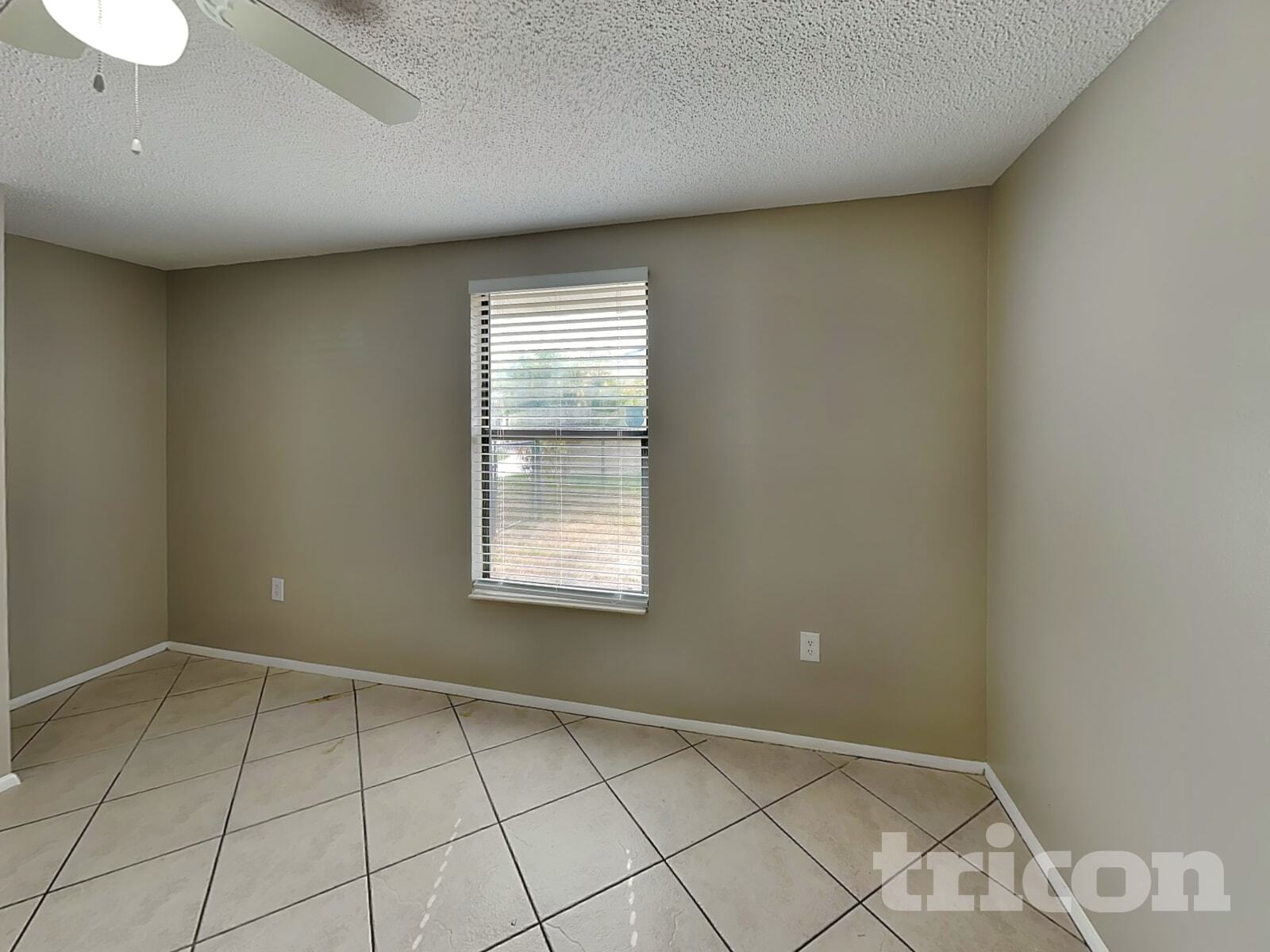 Building Photo - 6101 37th Ave W