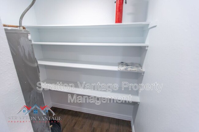 Building Photo - 4935 N 43rd St