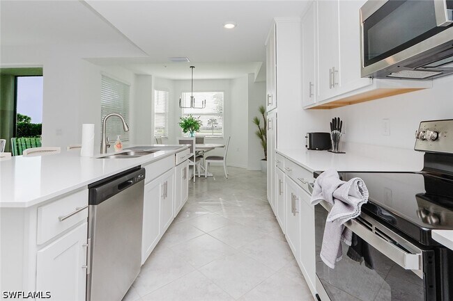 Building Photo - 5835 Double Eagle Cir