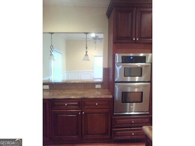 Building Photo - 3296 Myrtle St