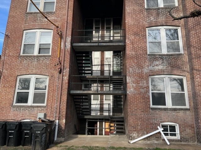 Building Photo - 6242 Cabanne Ave