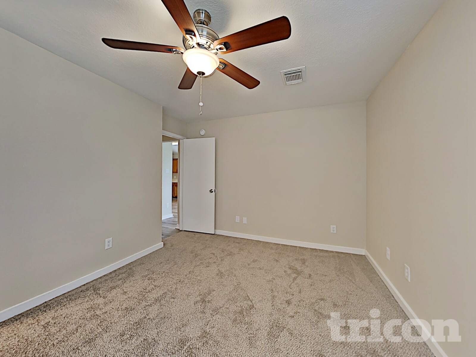 Building Photo - 16507 Lazy Ridge Rd