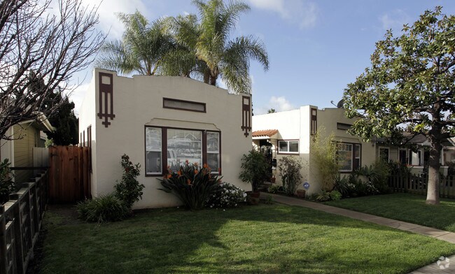 Primary Photo - 3045-3049 Juniper St