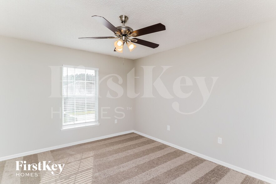 Building Photo - 3196 Carlotta Road