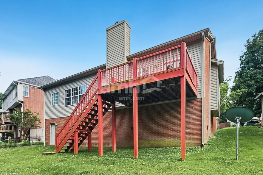Building Photo - 4804 Peninsula Pointe Dr