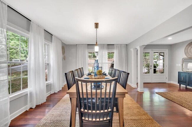 Building Photo - 254 Beaten Path Rd