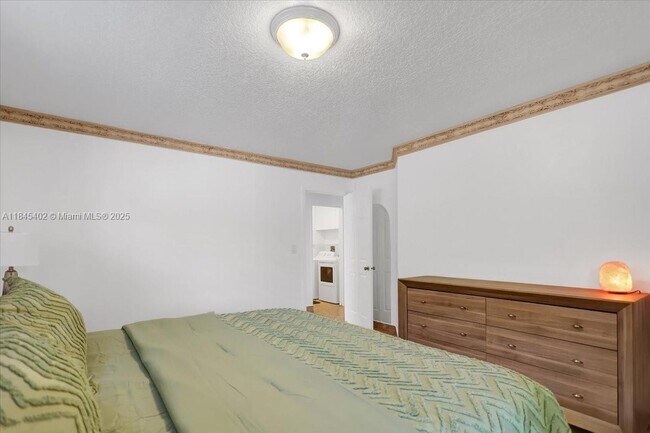 Building Photo - 2900 N 36th Ave