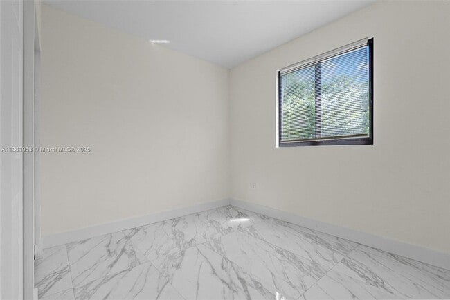 Building Photo - 742 NW 70th St