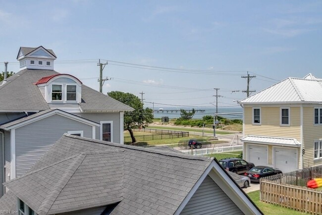 Building Photo - LOVELY 2 BR, 2 FULL BATH CONDO 1 BLOCK FROM THE CHESAPEAKE BAY!!