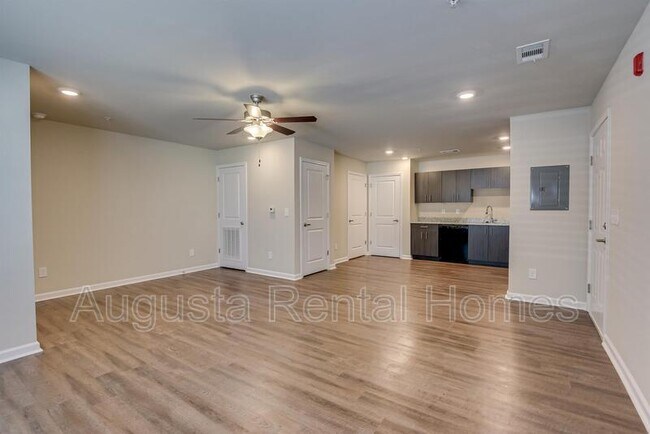 Building Photo - 2509 Otter Run