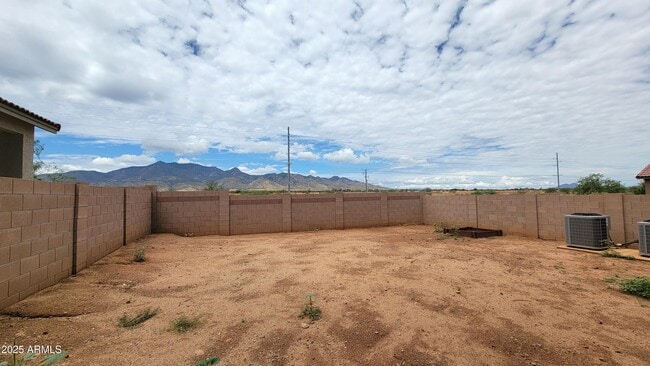 Building Photo - 1834 Brookshire Dr