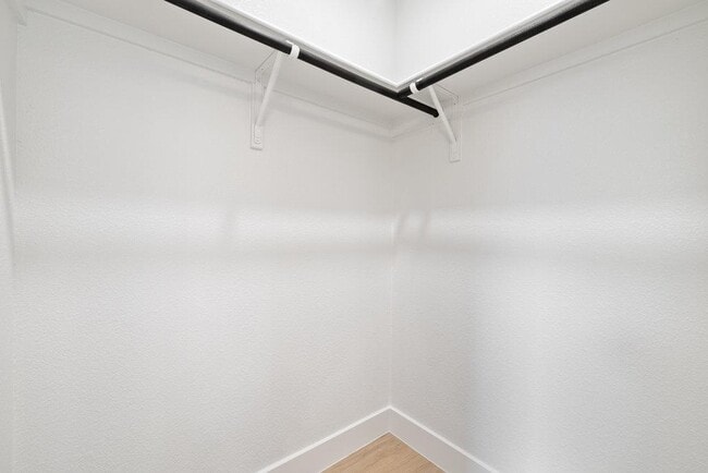 Building Photo - 1006 Cottonbowl Dr