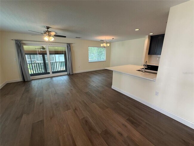 Building Photo - 514 Longfellow Ct