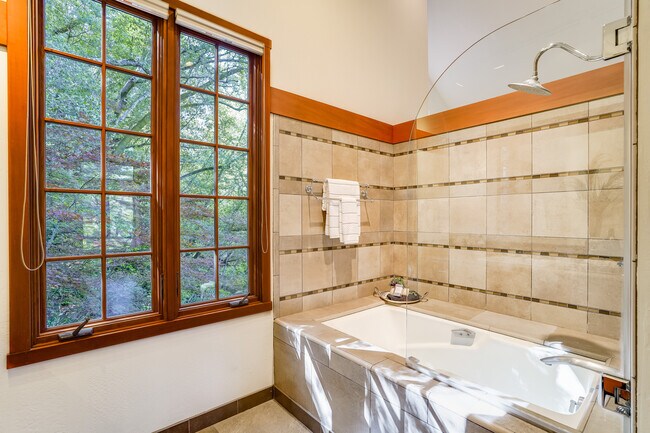 Building Photo - 1 Rimrock Rd