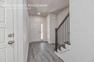 Building Photo - 3246 N 103rd Pl