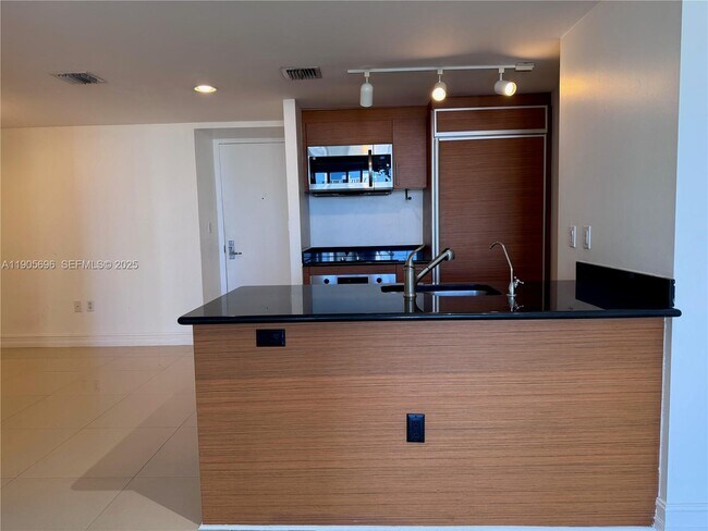 Building Photo - 50 Biscayne Blvd