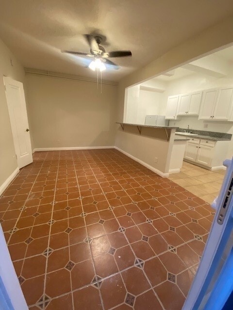 Building Photo - 152 S Sycamore Ave