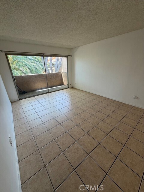 Building Photo - 1101 W Macarthur Blvd