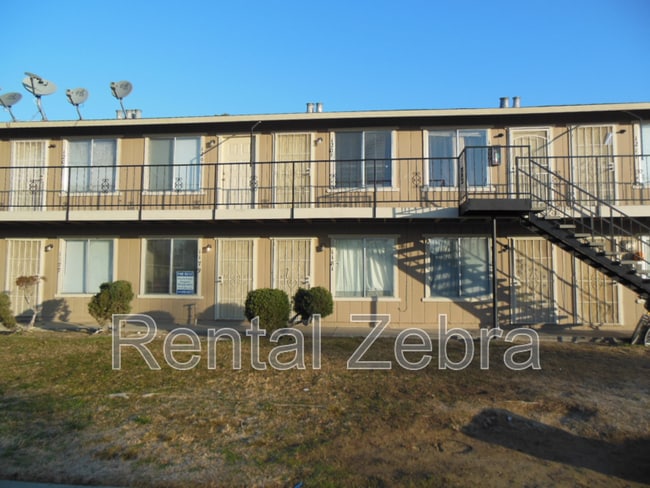 Building Photo - 1183 Kelso St