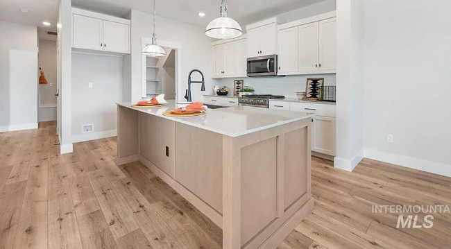 Kitchen - 5556 W Elk Trail St