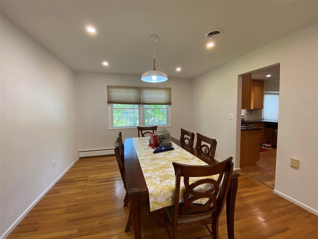 Building Photo - 213 Fort Lee Pl