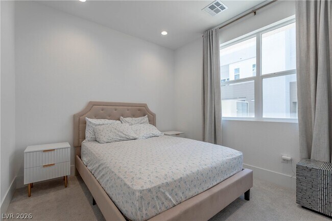 Building Photo - 2503 Indigo Mountain St
