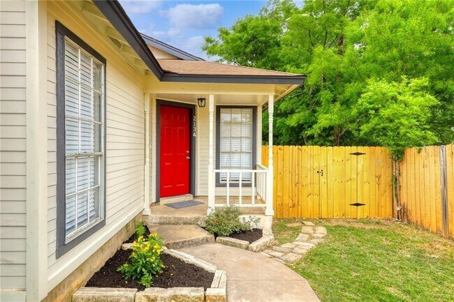 Building Photo - 2134 Andover Dr