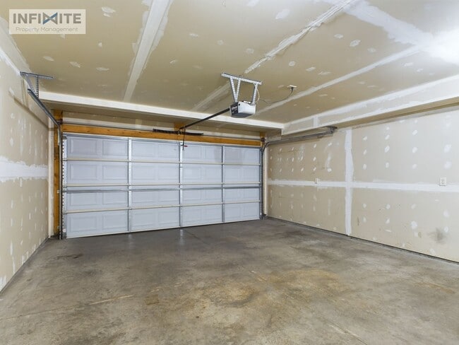 Building Photo - Immaculate 3 Bedroom in Bozeman