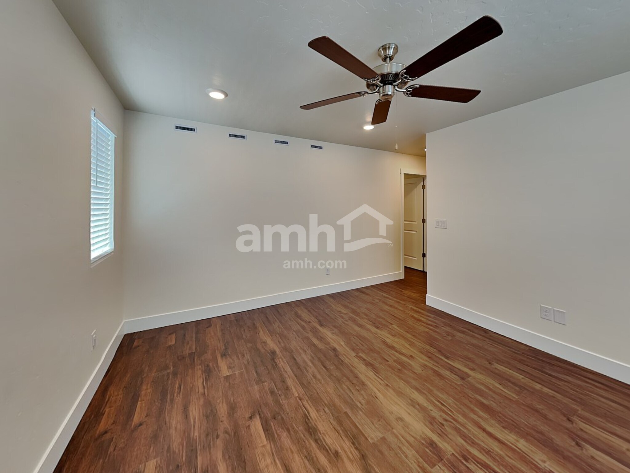 Building Photo - 1515 W Afton St