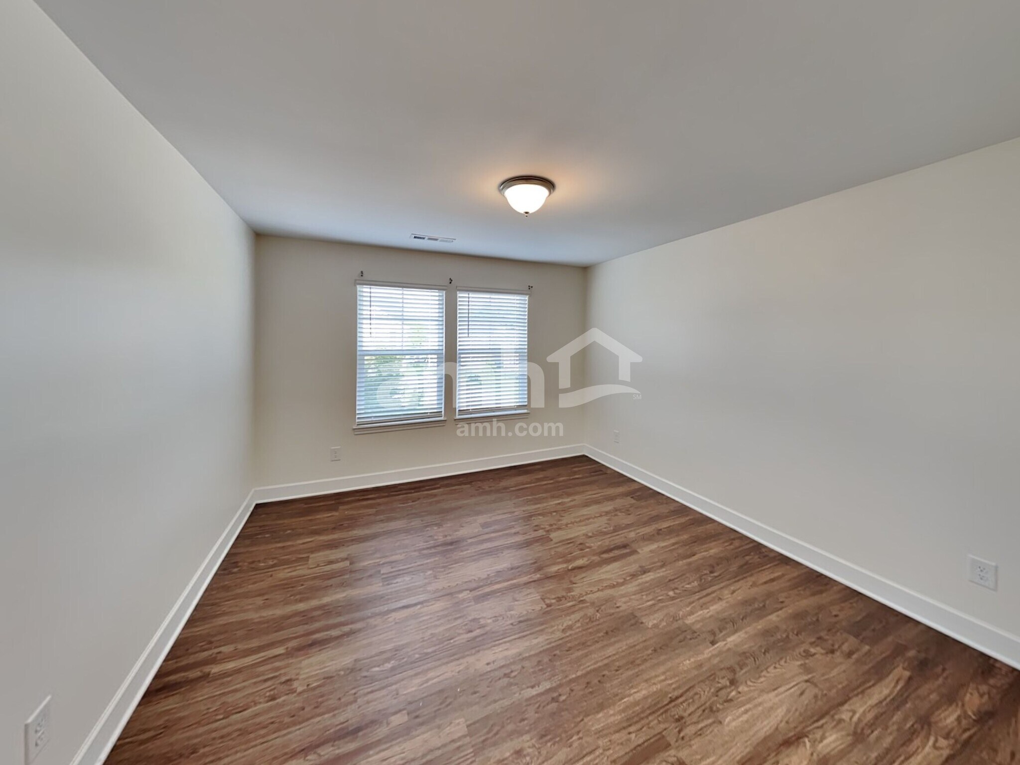Building Photo - 4996 Chutney Dr