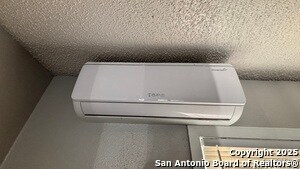 Building Photo - 5602 Bienville Dr