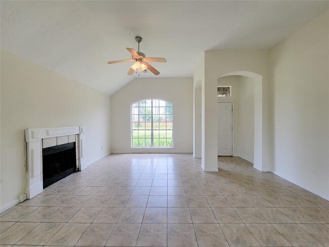 Building Photo - 3307 Pine Dust Ln