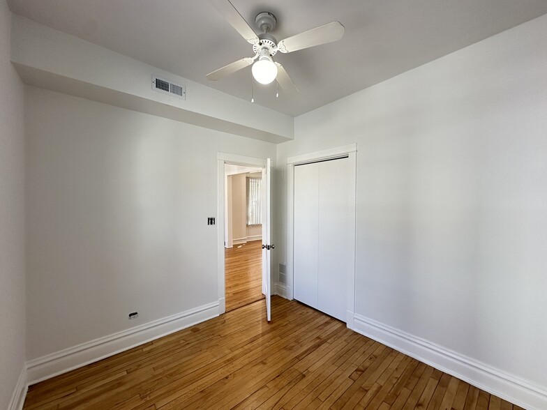 Building Photo - 3713 W Belmont Ave