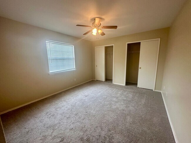 Building Photo - FALL INTO A NEW HOME WITH OUR MOVE-IN SPECIALS!