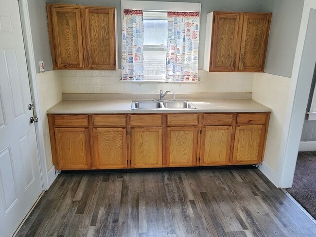 Building Photo - Nice 2 Bedroom 1 Bath House *EHA Accepted*