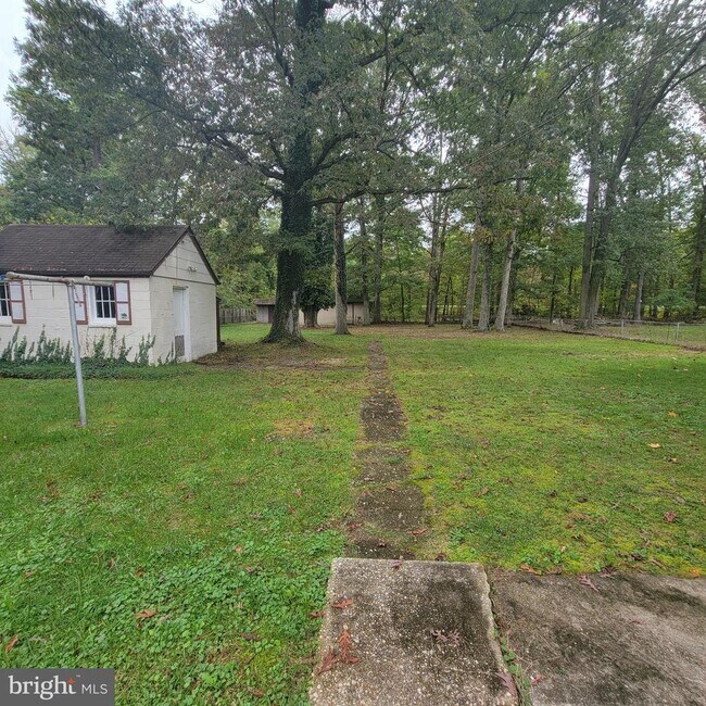 Building Photo - 13300 Williams Dr