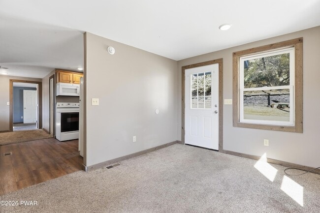 Building Photo - 760 Hudson St